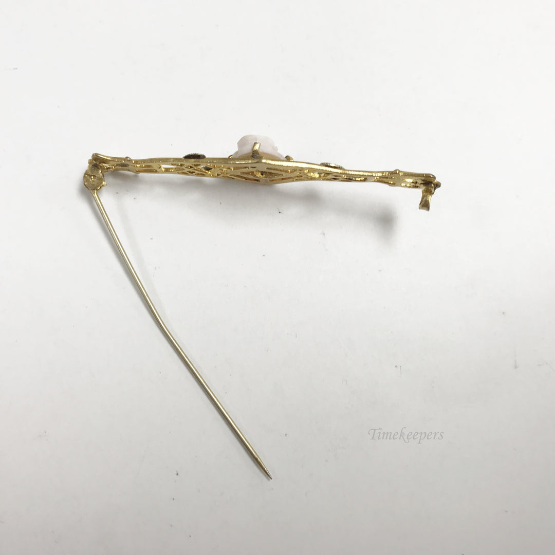 e814 Vintage Gold Filled Pinked Carved Cameo Filigree Pin Brooch