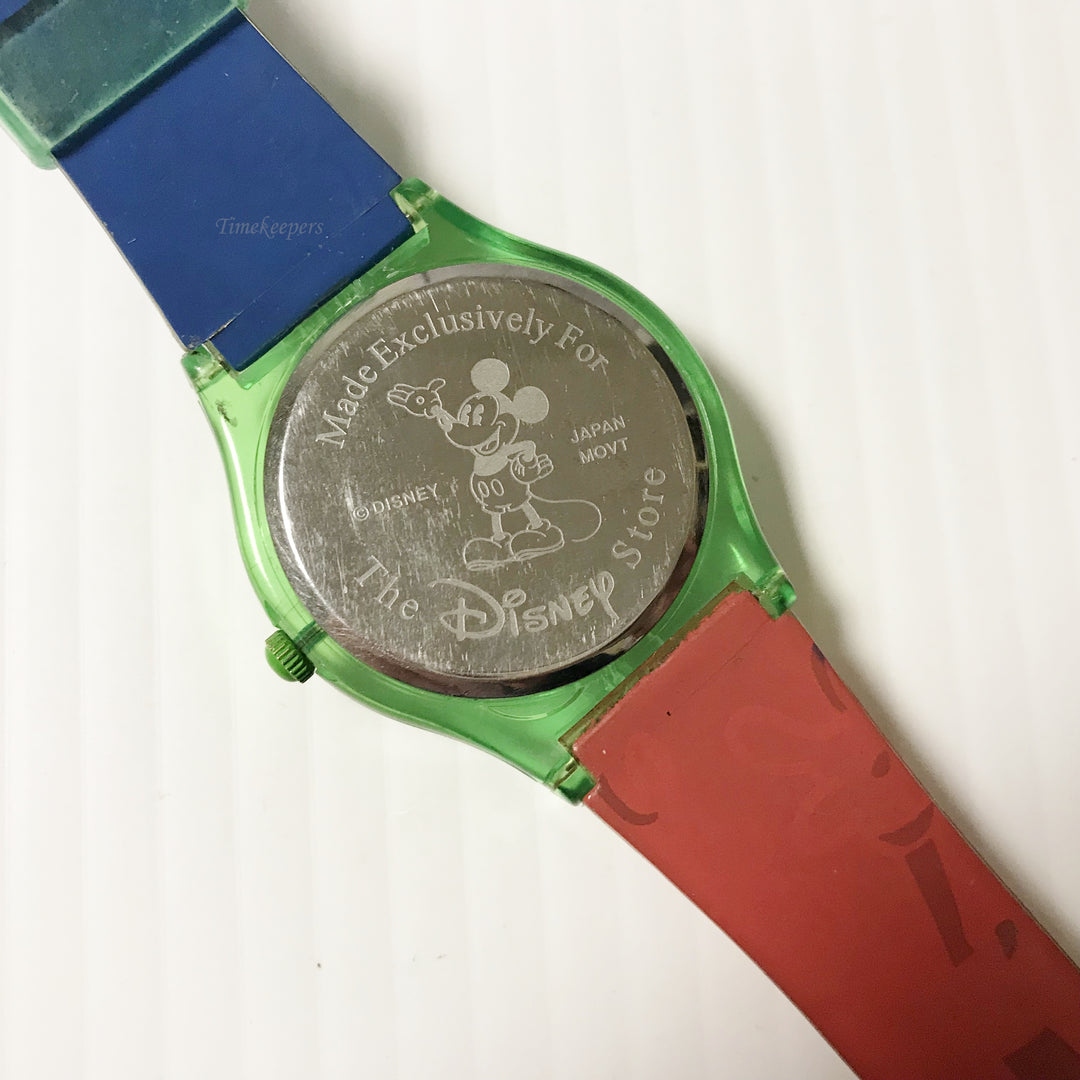 f133 NEW Vintage Limited Edition Mickey Mouse The Disney Store Wrist Watch