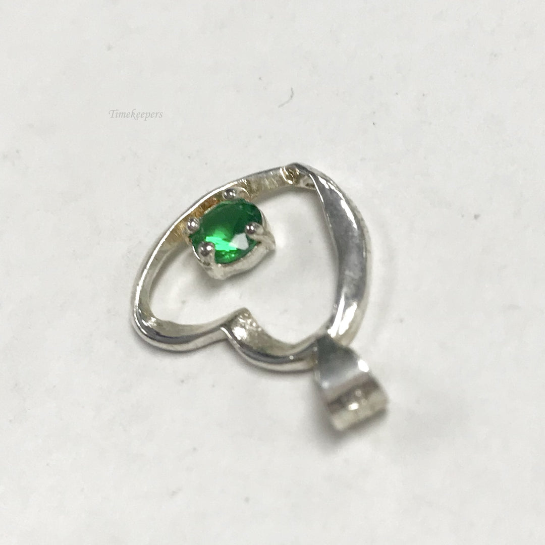 f153 Vintage Sterling Silver Heart with Green Stone Charm Pendant