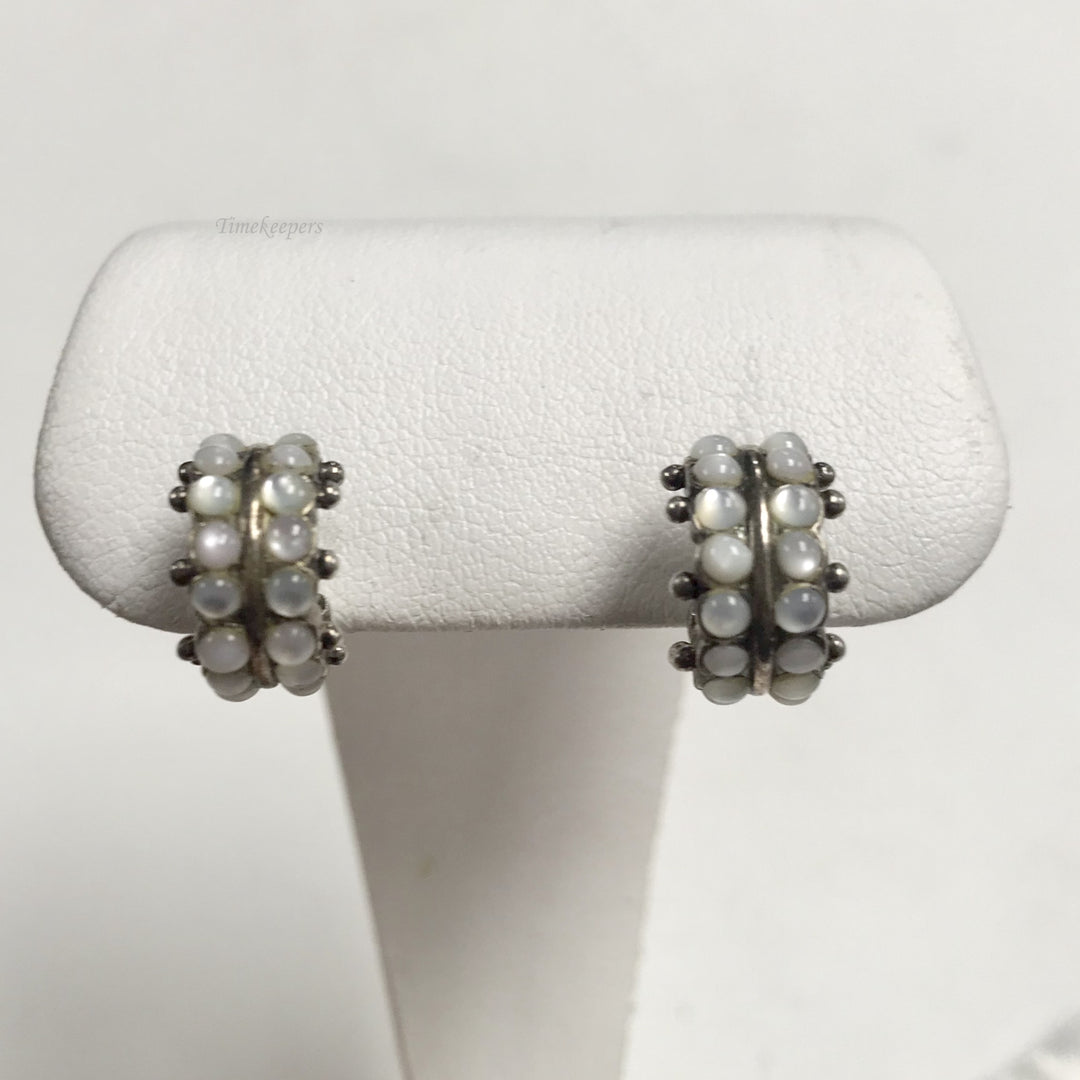 f157 Vintage Sterling Silver Mother of Pearl Earrings