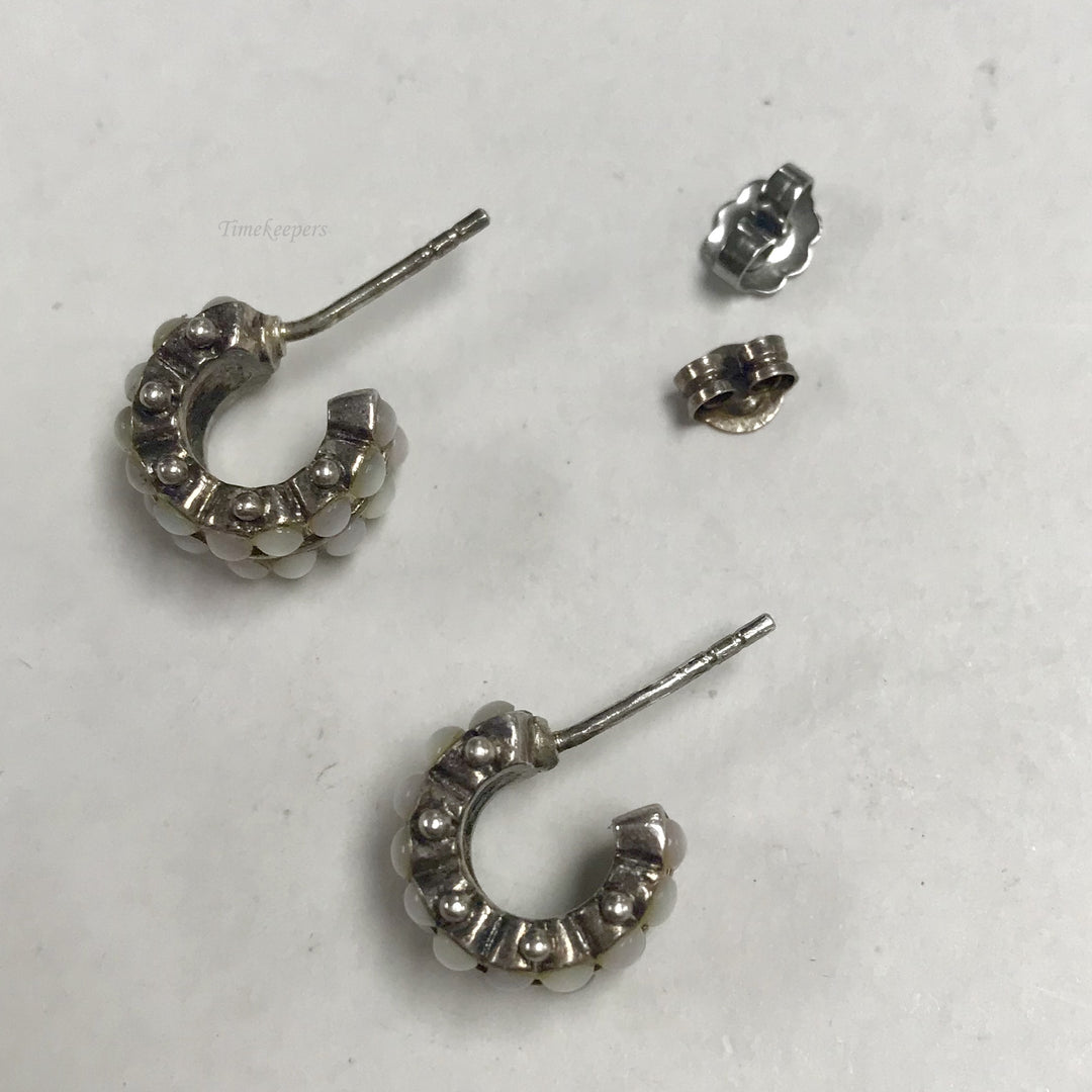 f157 Vintage Sterling Silver Mother of Pearl Earrings