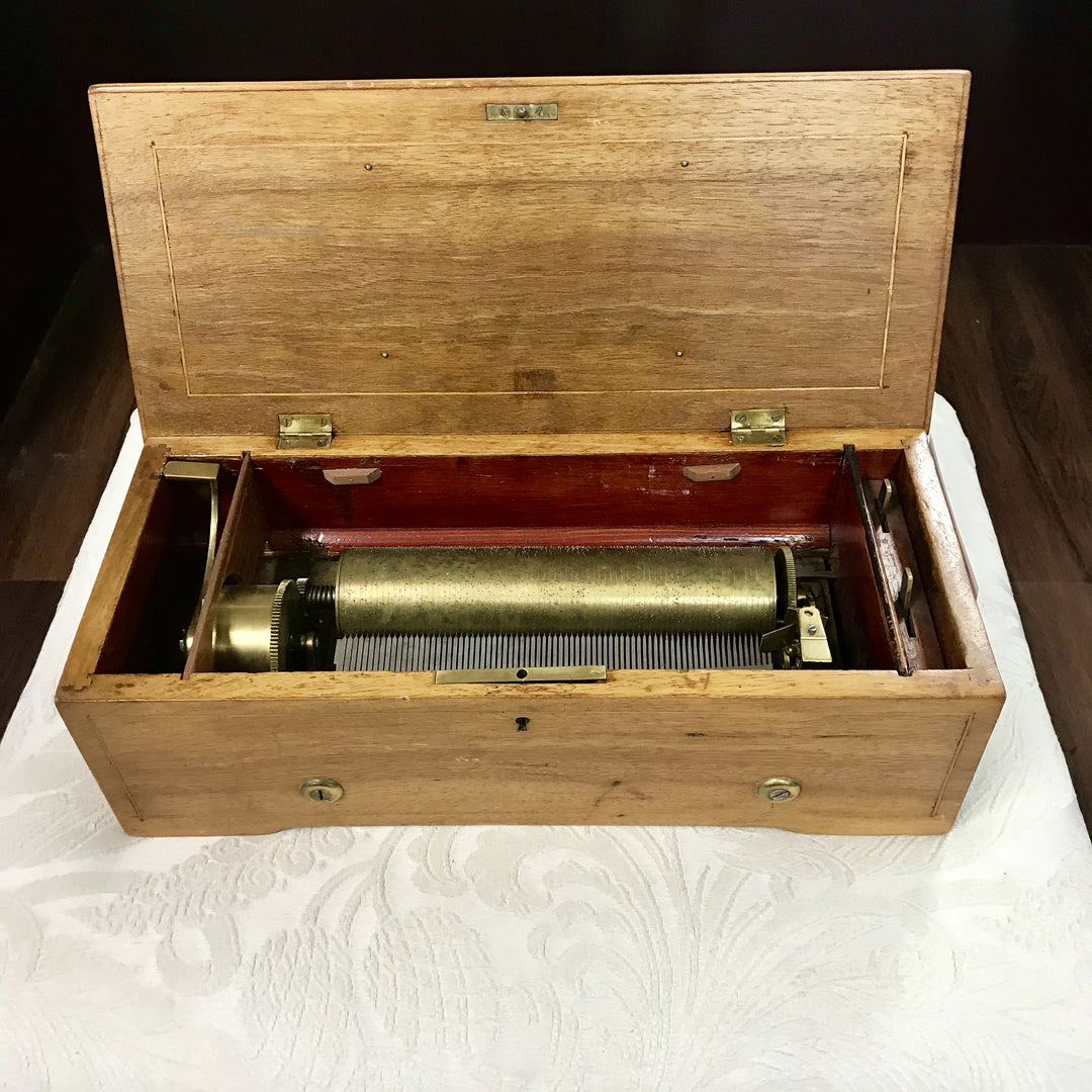 f161 Antique Original Swiss Musical Box Great Working Condition 1820s