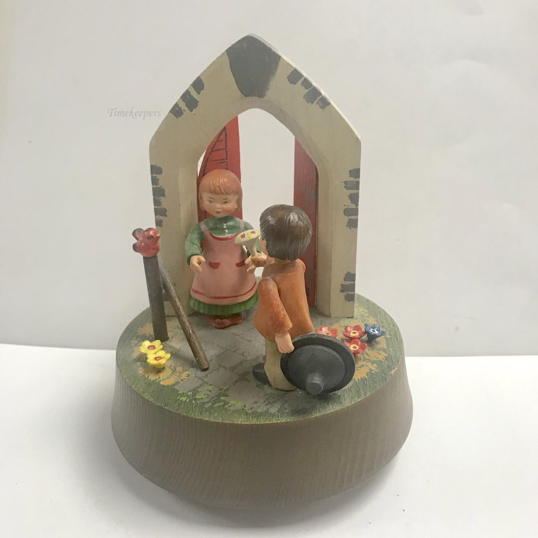 f181 Vintage Original Anri Italy "People" Musical Box