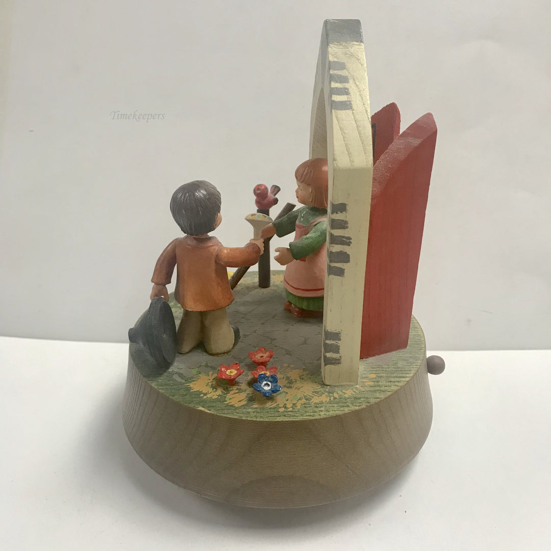 f181 Vintage Original Anri Italy "People" Musical Box
