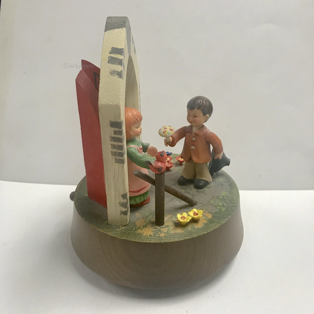 f181 Vintage Original Anri Italy "People" Musical Box