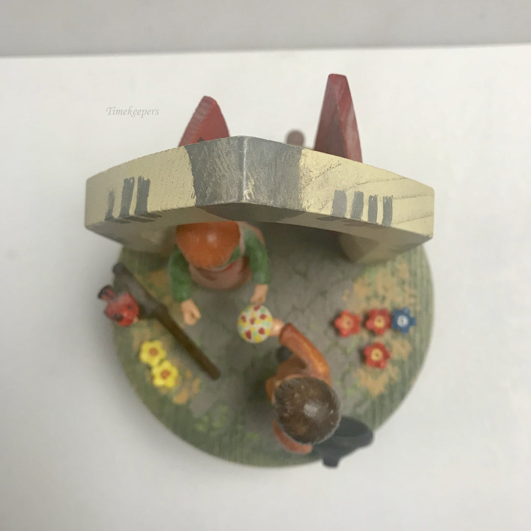 f181 Vintage Original Anri Italy "People" Musical Box
