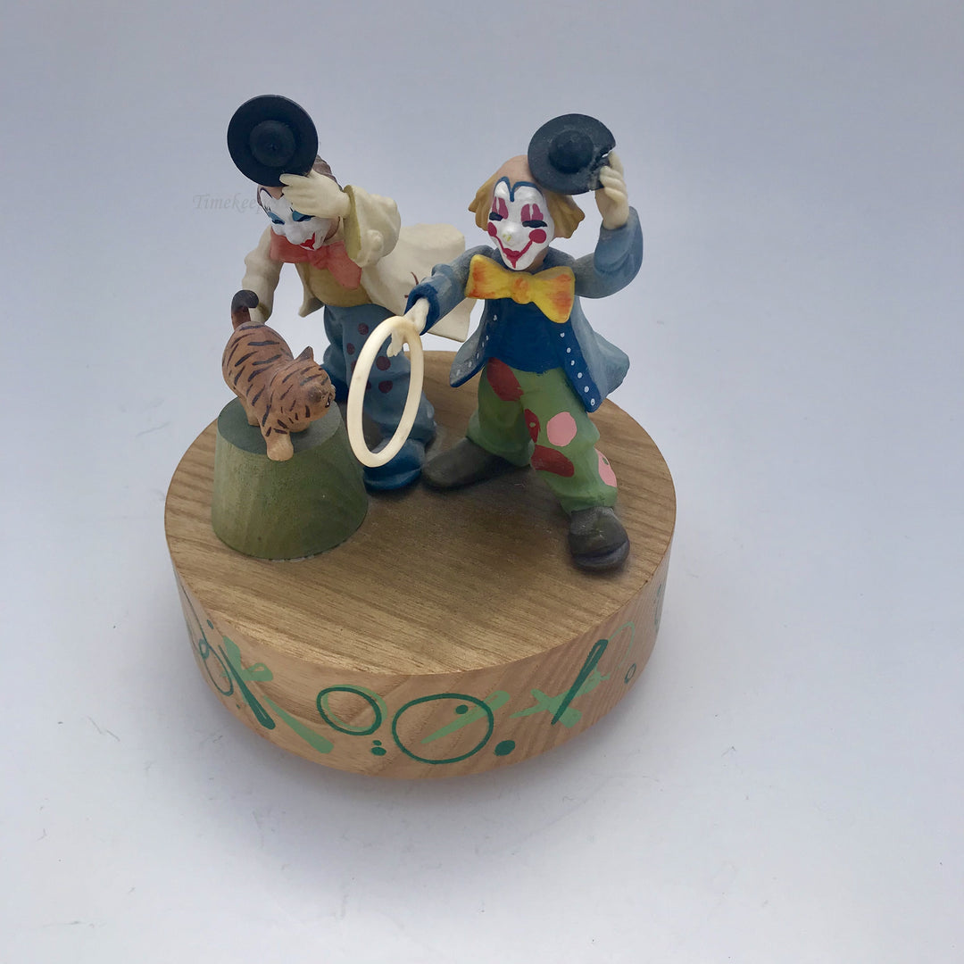 f185 Vintage Original Anri Italy "The Entertainer" Musical Box Unique Gift