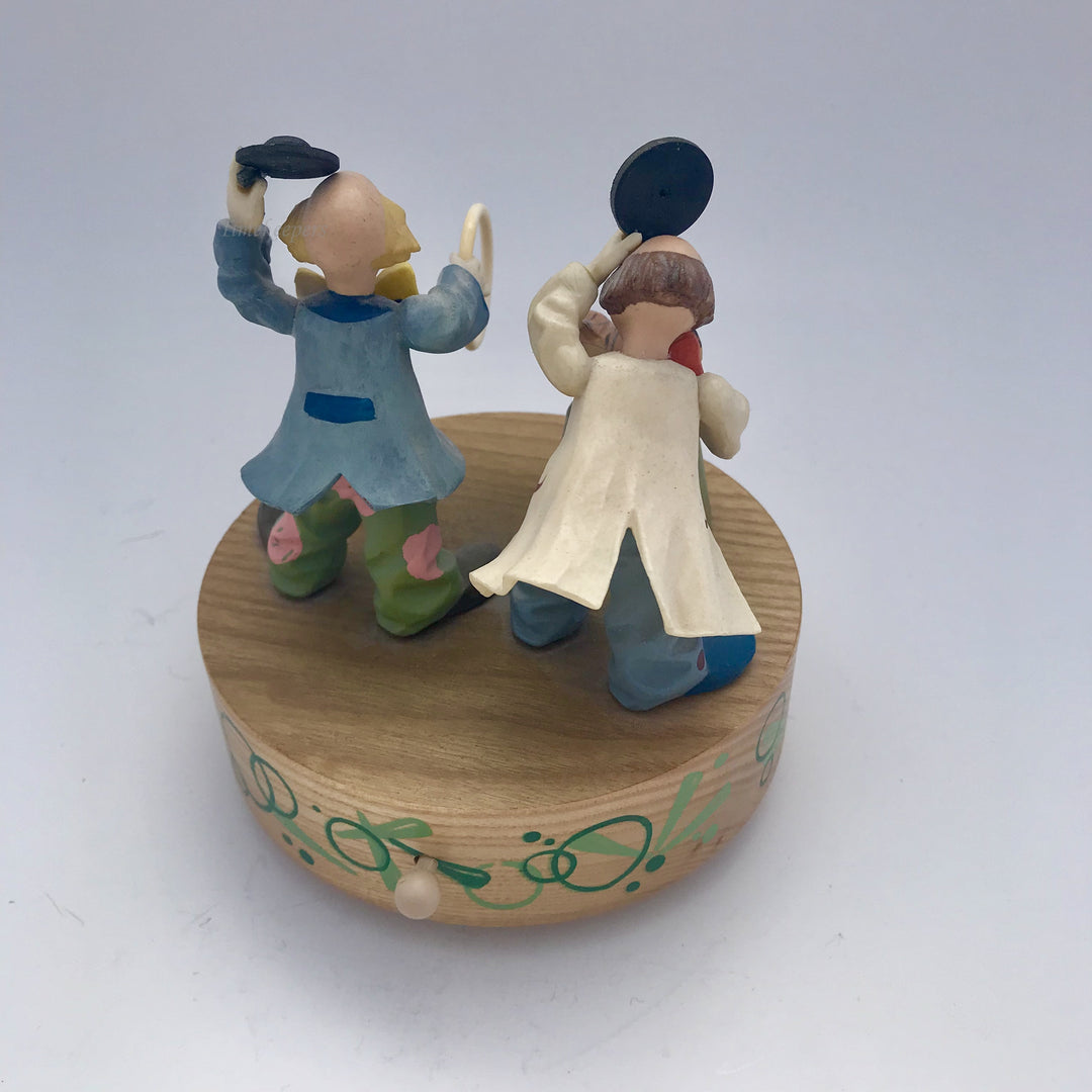 f185 Vintage Original Anri Italy "The Entertainer" Musical Box Unique Gift
