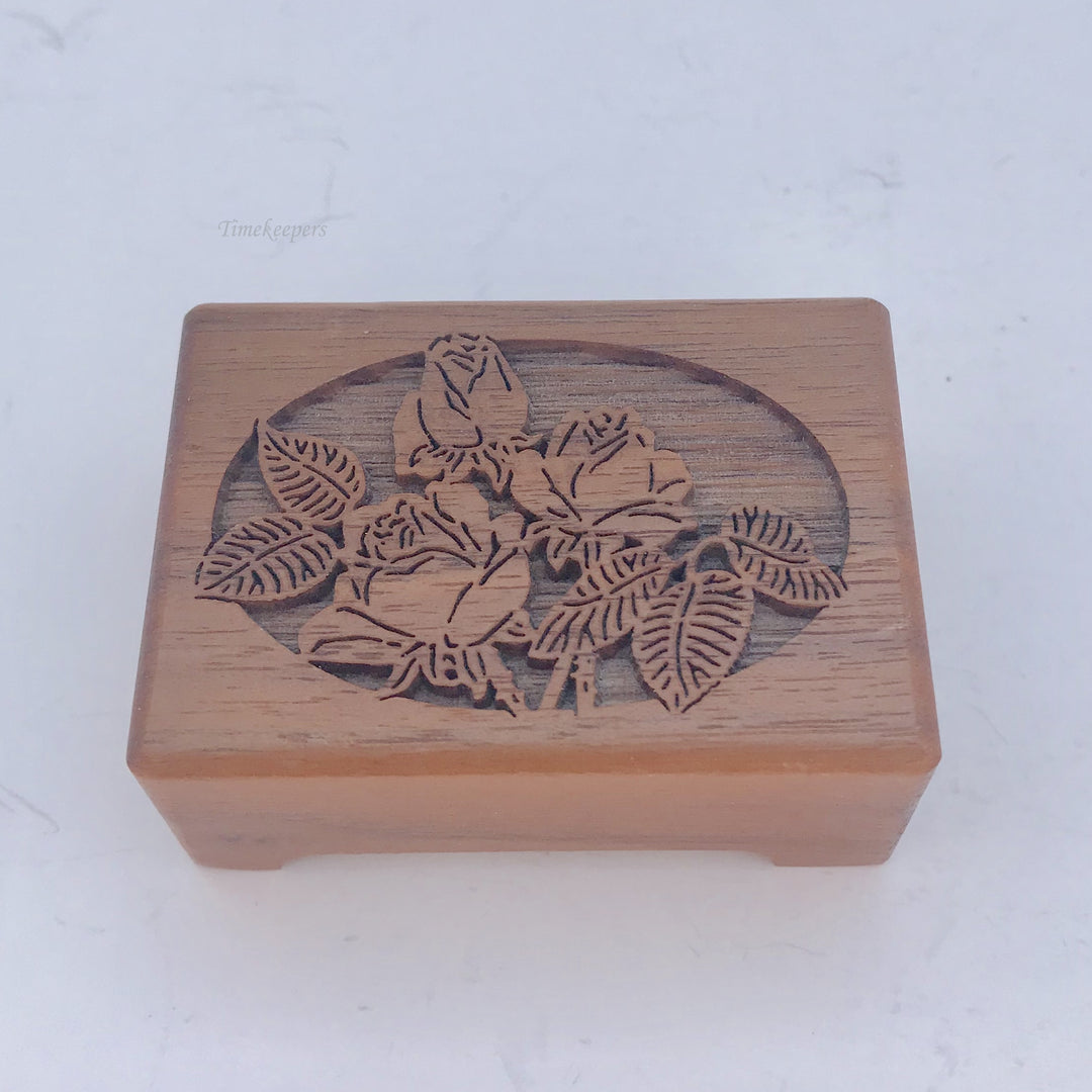 f199 Vintage Original Carved Wood Roses "Only Just Begun" Music Box