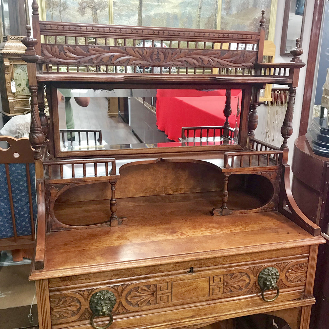 f250 Antique Victorian Era Secretair Oak Office Furniture Desk with a Key