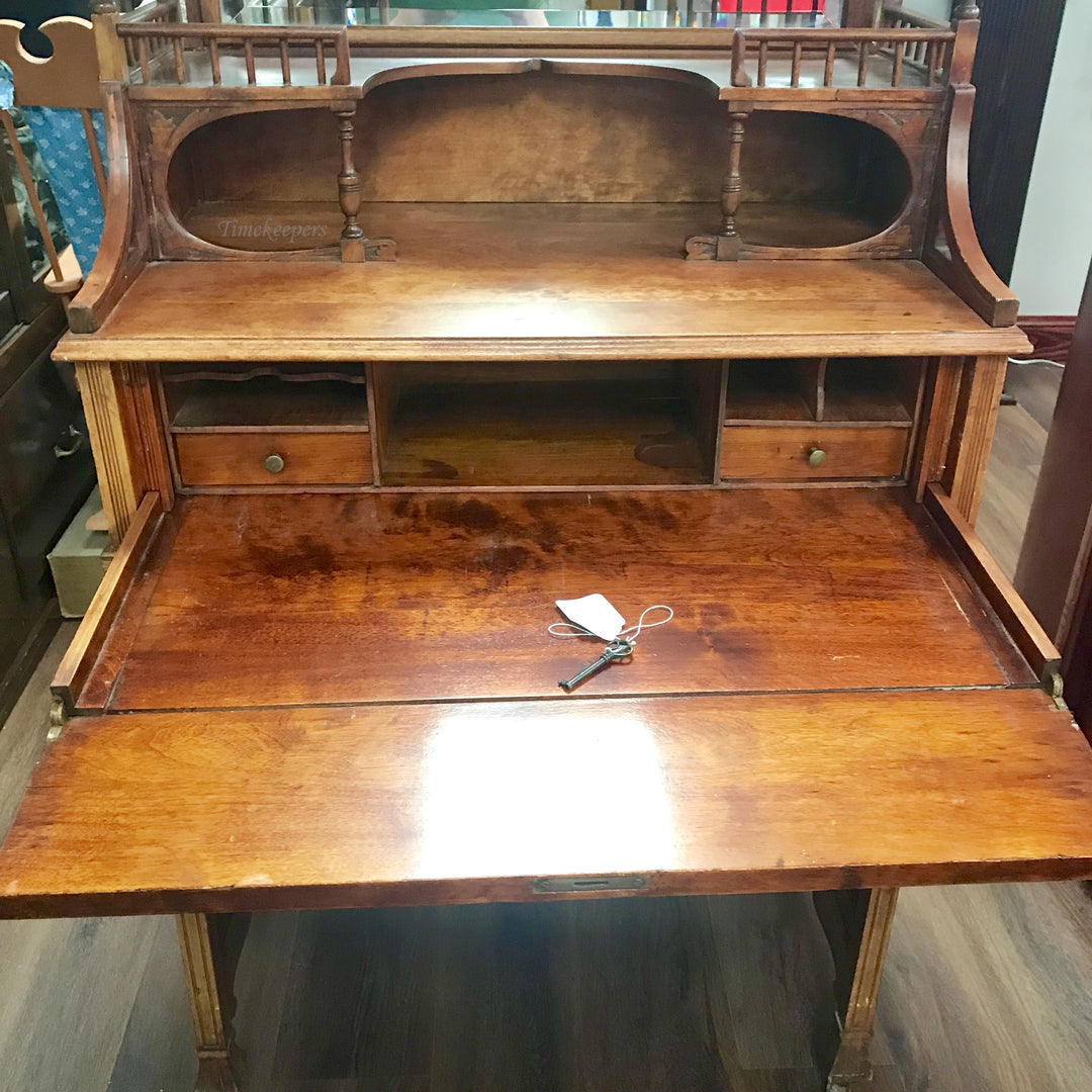 f250 Antique Victorian Era Secretair Oak Office Furniture Desk with a Key