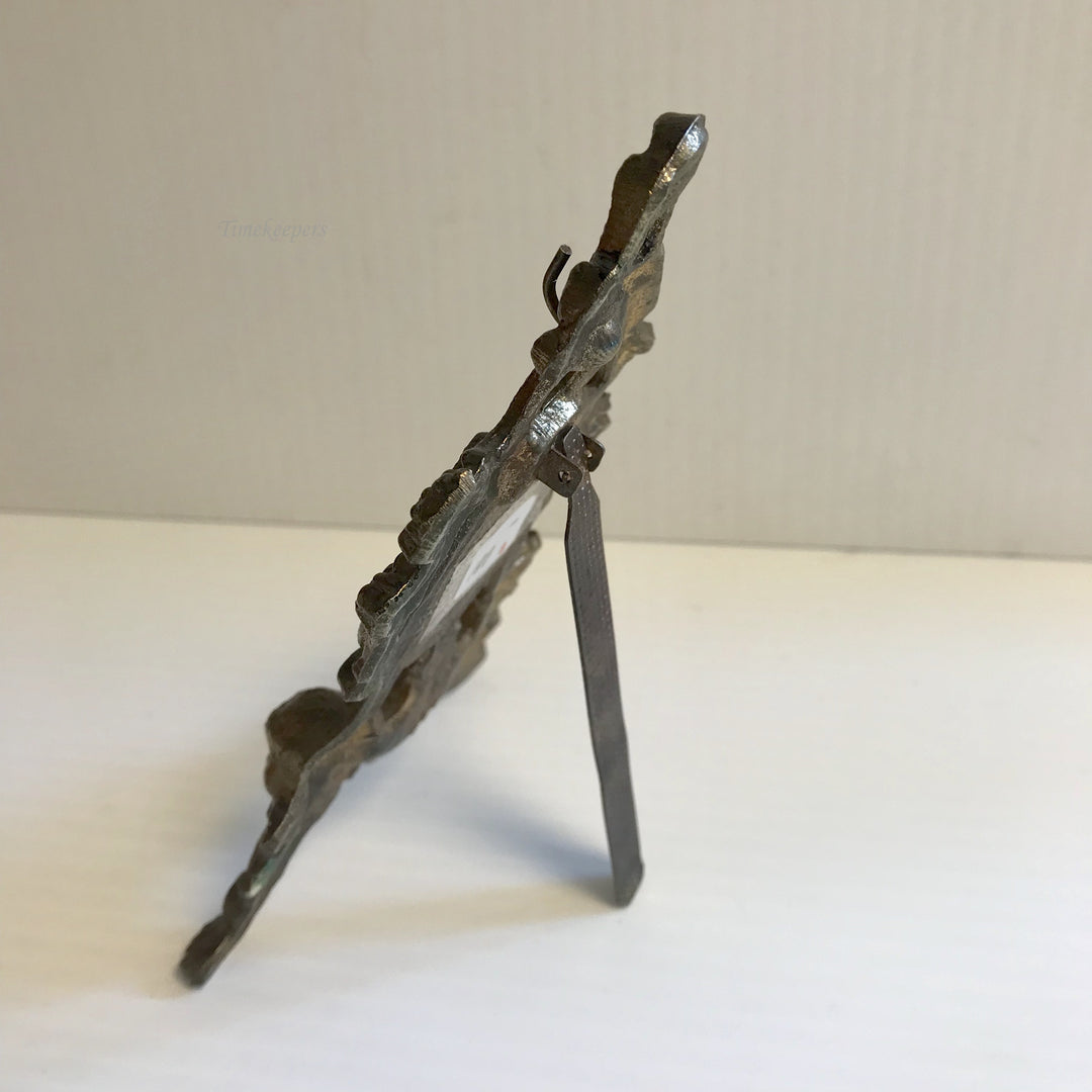 f397 Vintage Brass Pocket Watch Display Stand Holder Red Felt Backing