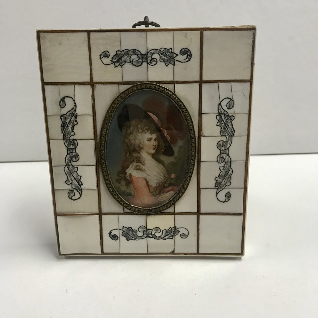 f434 Vintage Ornamental Framed French Miniature Portrait Aristocratic Lady