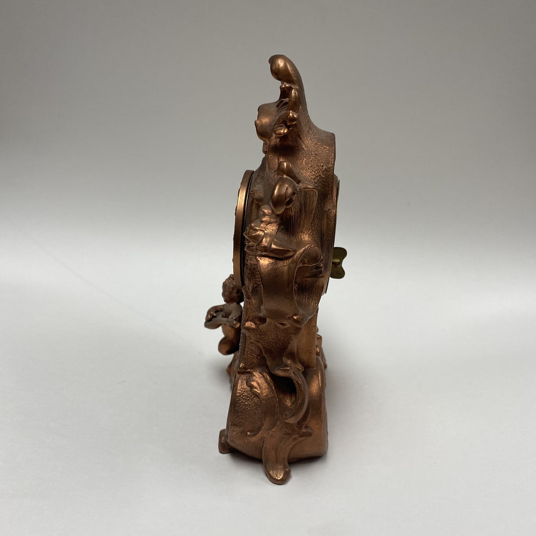 f460 Antique New Haven USA Mantel Standing Clock Carved Cupid