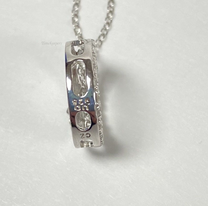 f511 Vintage Sterling Silver Round Pendant 16" Chain Necklace