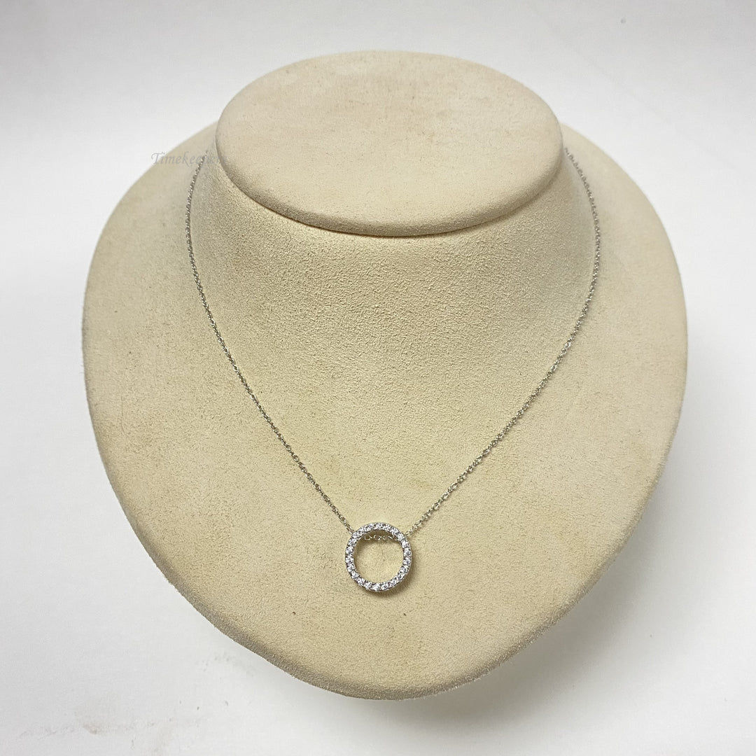 f511 Vintage Sterling Silver Round Pendant 16" Chain Necklace
