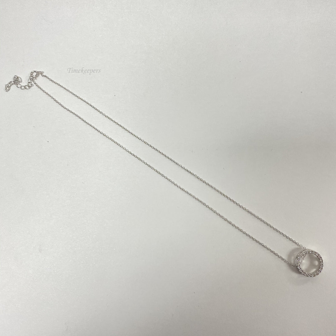 f511 Vintage Sterling Silver Round Pendant 16" Chain Necklace