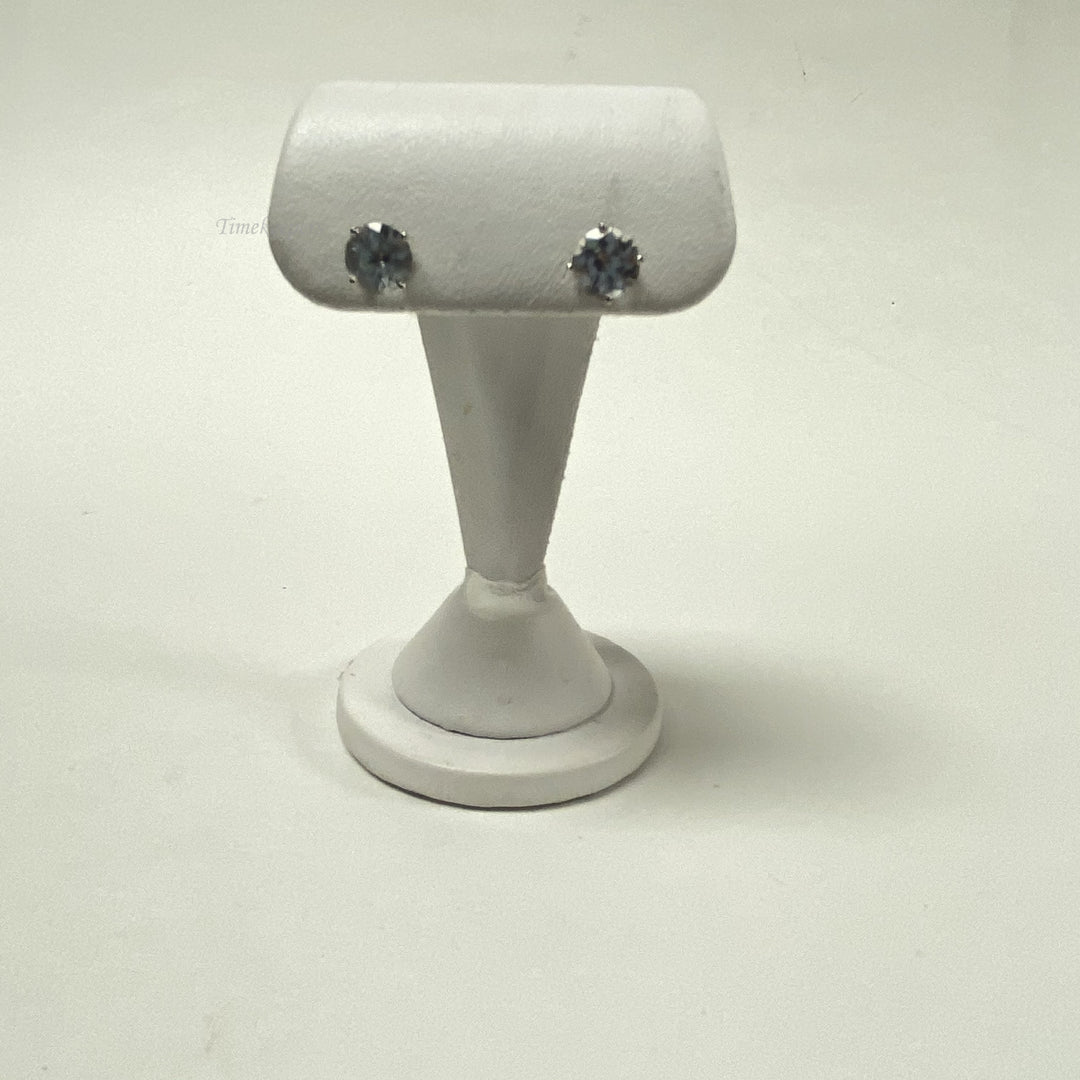 f524 Vintage Sterling Silver White Genuine Stone Stud Earrings