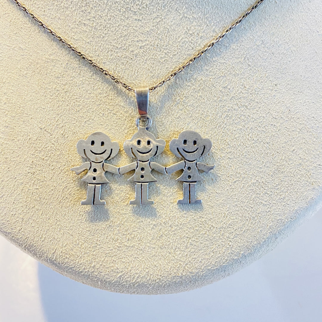 f586 Vintage Sterling Silver Chain Necklace 17" Adorable Triplets Girls Pendant