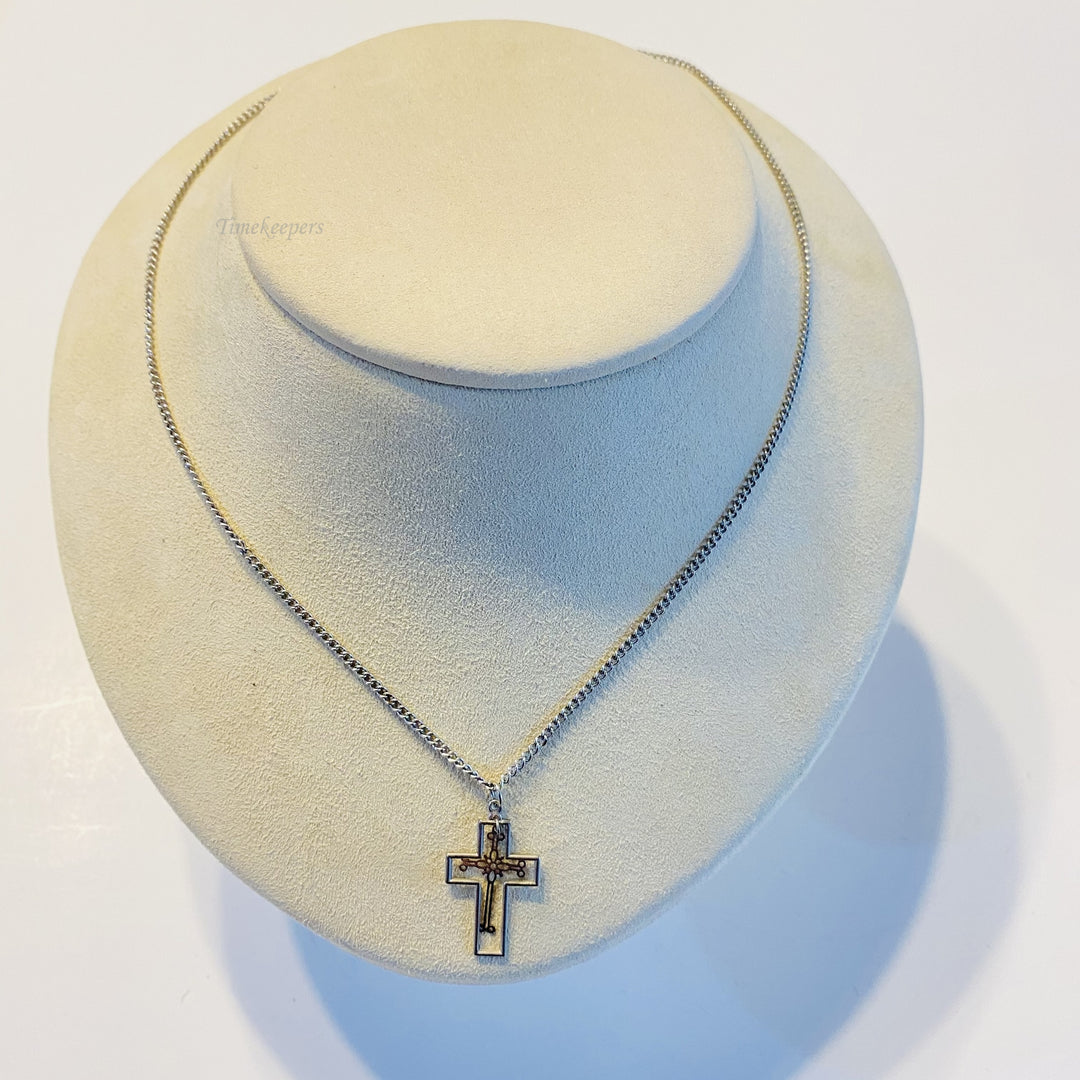 f589 Vintage Stainless Steel Chain Necklace 18" Filigree Cross Pendant