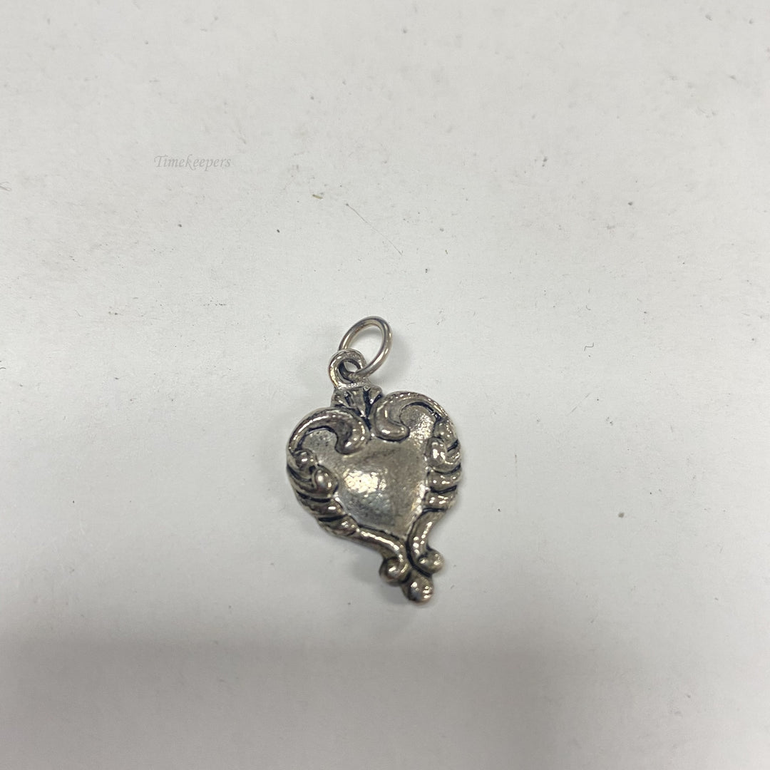 f656 Vintage Silver Tone Heart Shaped Charm Pendant