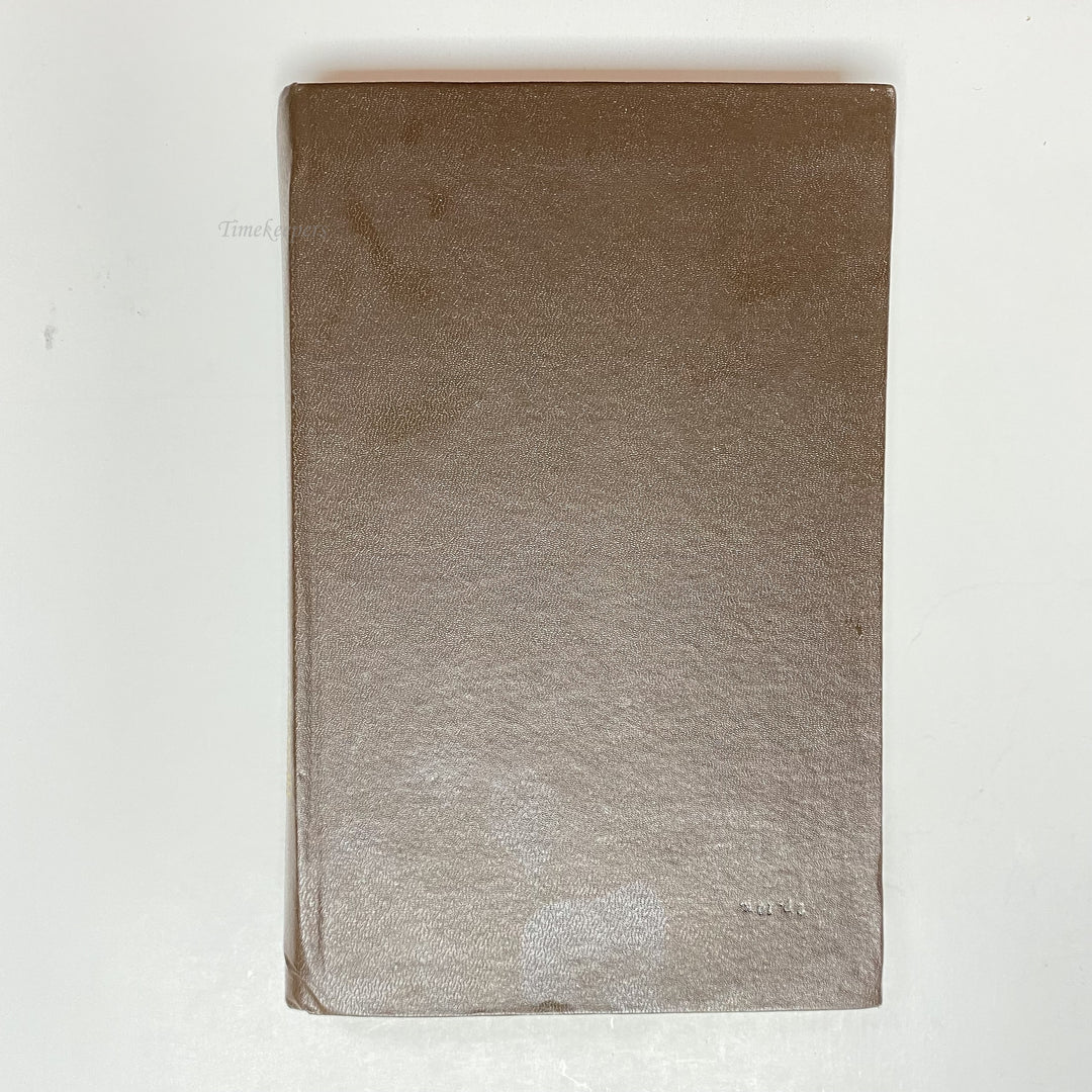 f916 Vintage Book Soldier of Great Fights by Hazkevich USSR 1987 in Russian