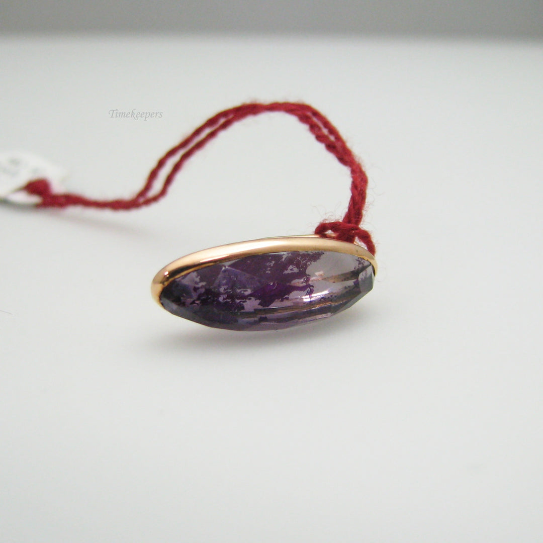 g015 Regal 14k Yellow Gold Purple Stone Pendant