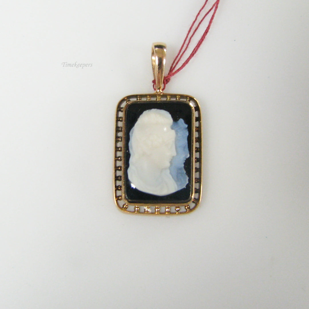 g029 Ornate 14k Rose Gold Cameo Pendant