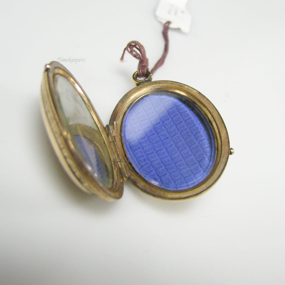 g034 Elegant 9k Yellow Gold Vintage Locket