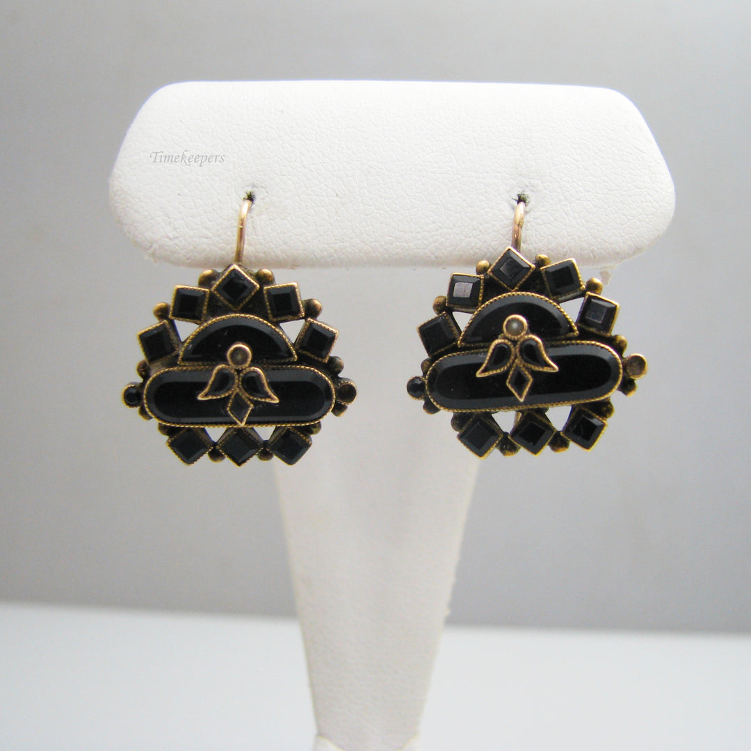 g038 Pretty 14k Yellow Gold Black Onyx Earrings