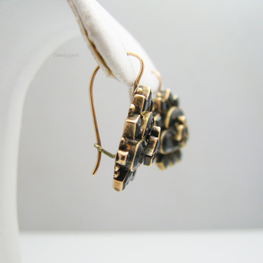 g038 Pretty 14k Yellow Gold Black Onyx Earrings