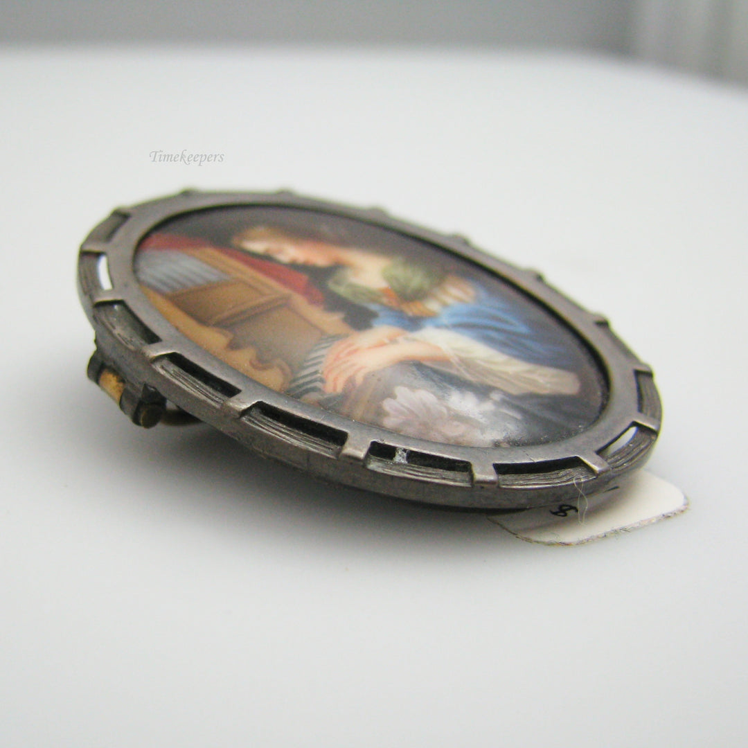 g044 Silver Saint Cecilia Brooch / Pin
