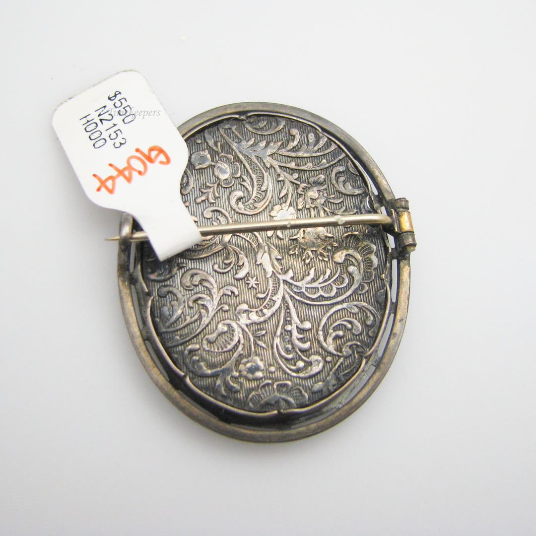 g044 Silver Saint Cecilia Brooch / Pin