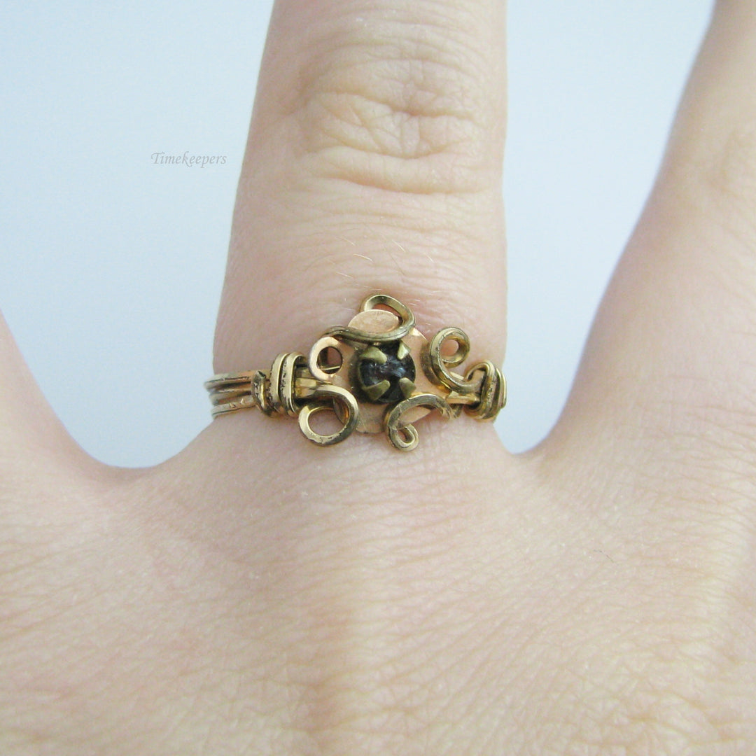 g059 Gorgeous Gold Filled Wire Ring