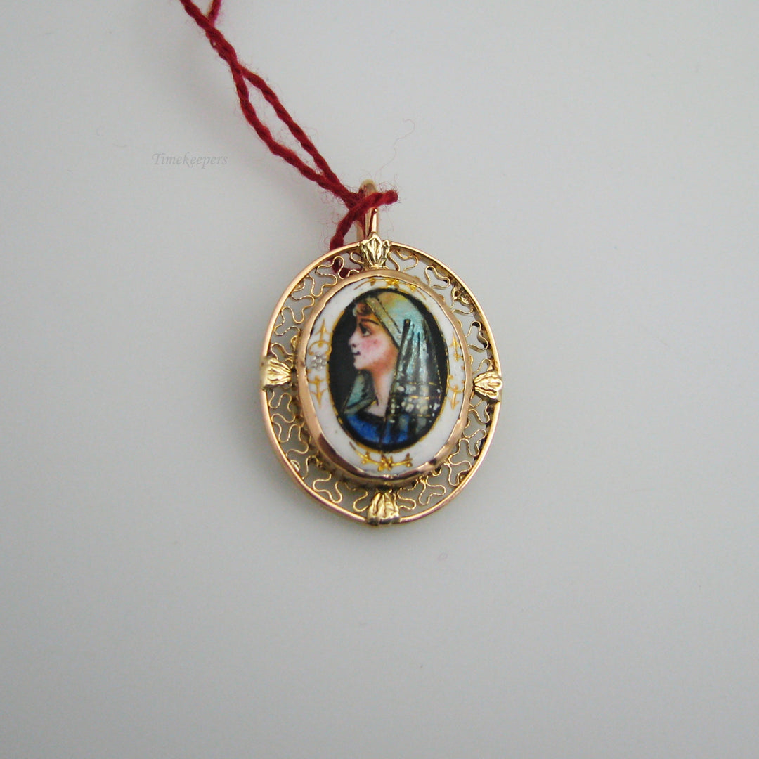 g076 10k Yellow Gold Painted Pendant