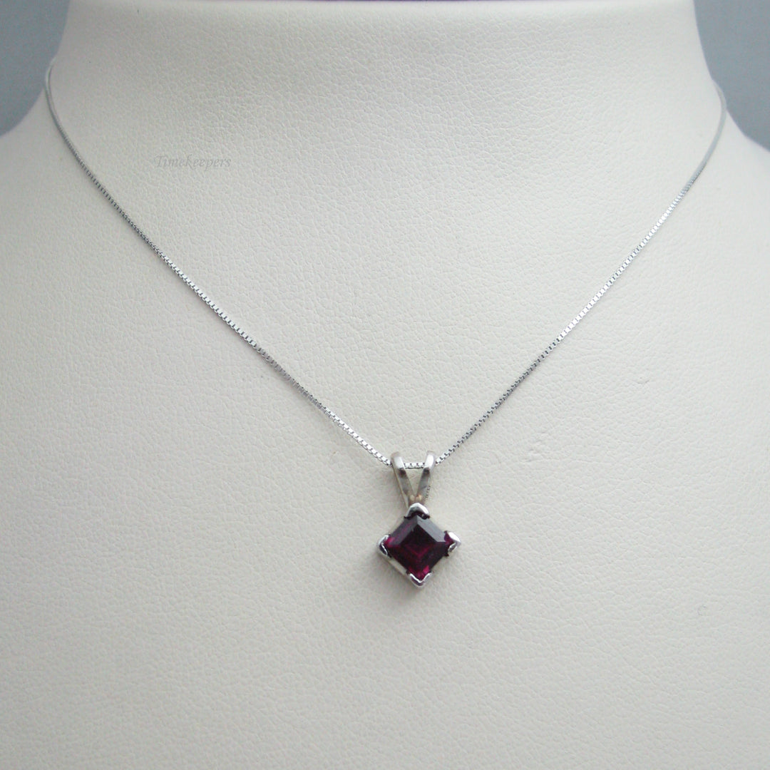 g112 Pretty 14kt White Gold 18" Synthetic Ruby Necklace