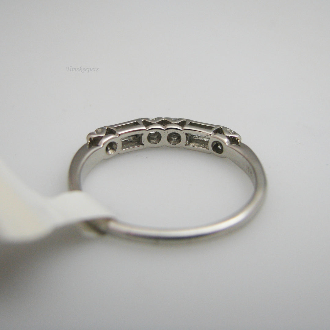 g126 Gorgeous Platinum Diamond Wedding Ring