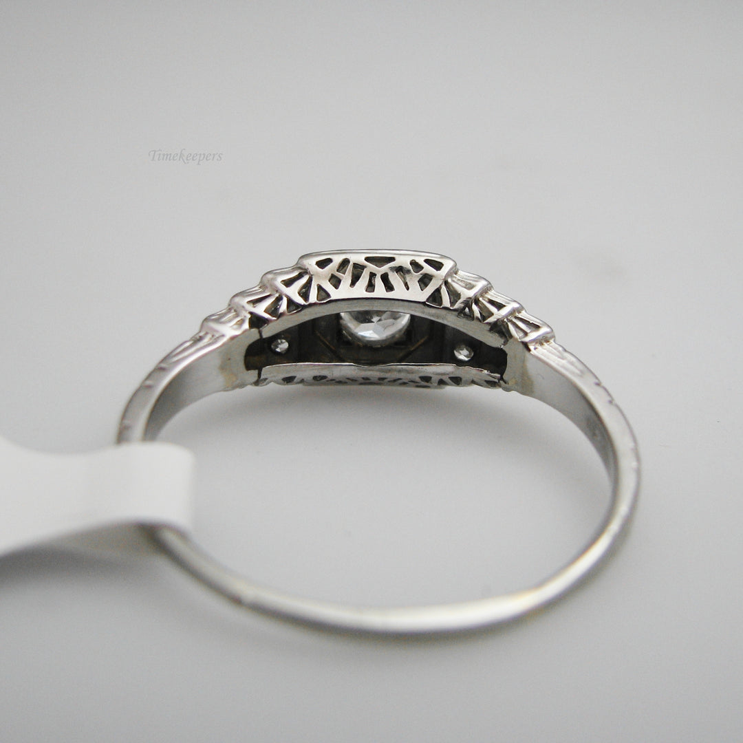 g135 Brilliant 18k White Gold Diamond Engagement Ring