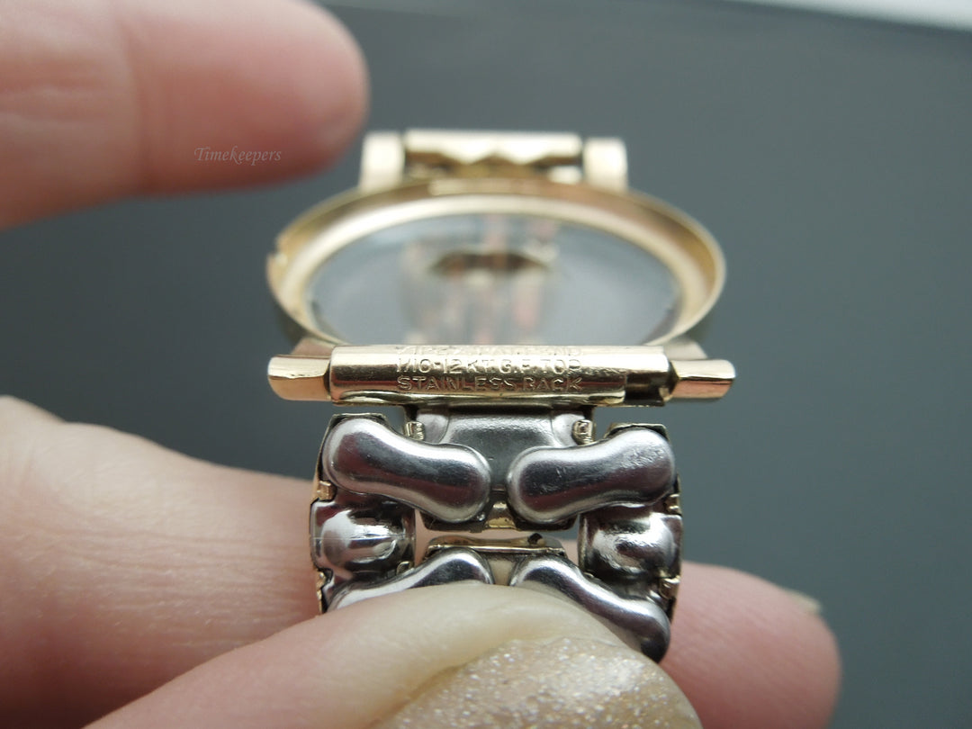 g344 Gorgeous 14kt Gold Geneva Continental Woman's Watch with 17 Jewels