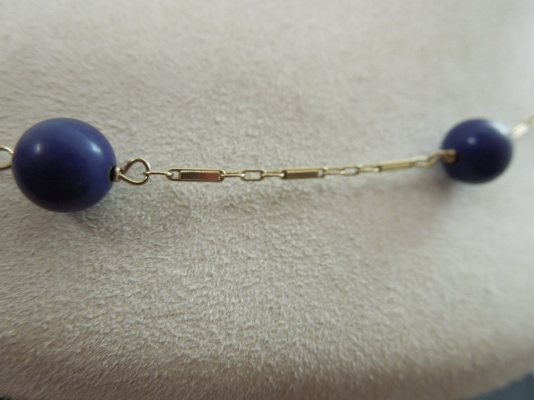 g400 Beautiful Necklace with Lapis Lazuli on a Delicate 14kt Yellow Gold Chain