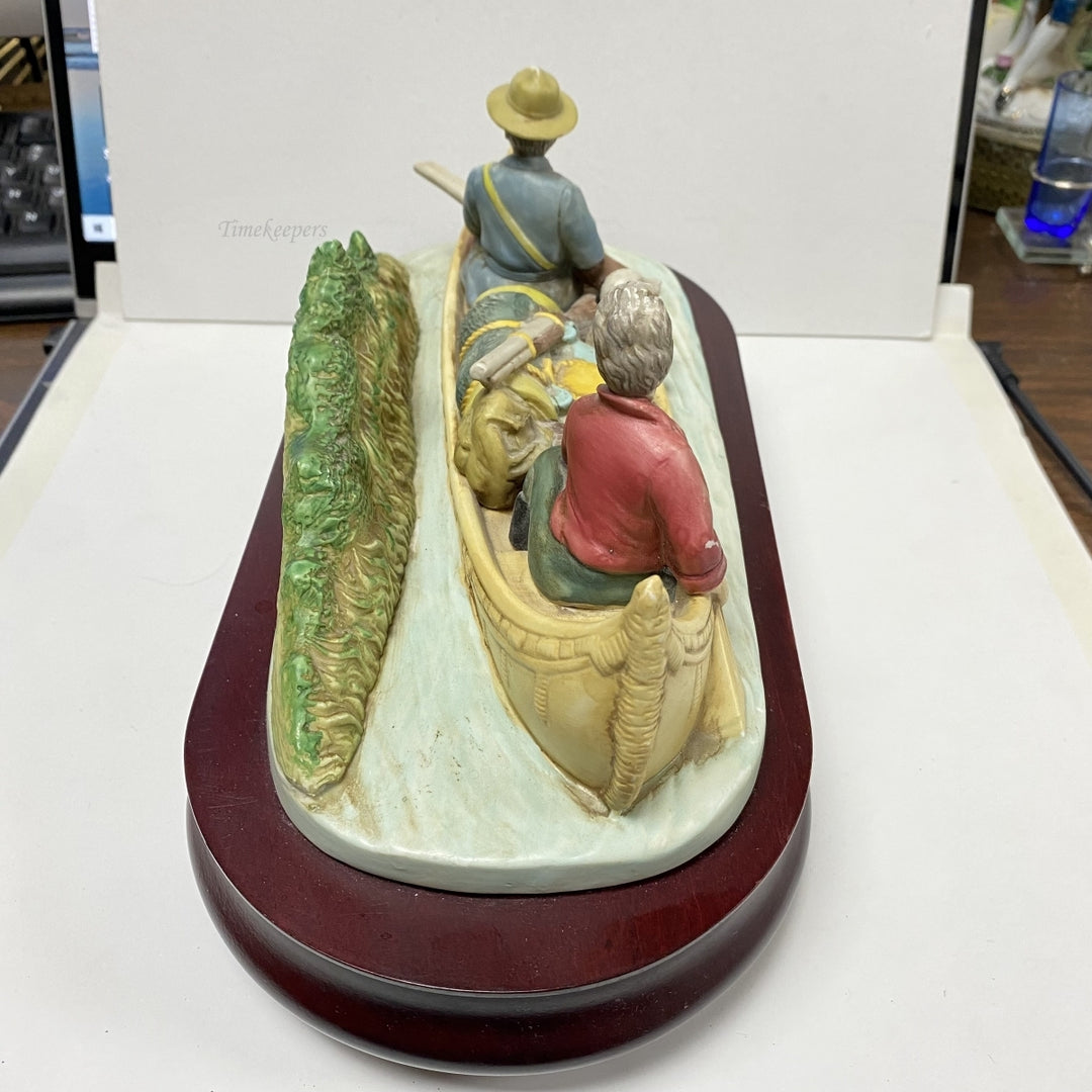 m052 Vintage Men and a dog Swimming Boat Musical Box plays "Oh Susanne"