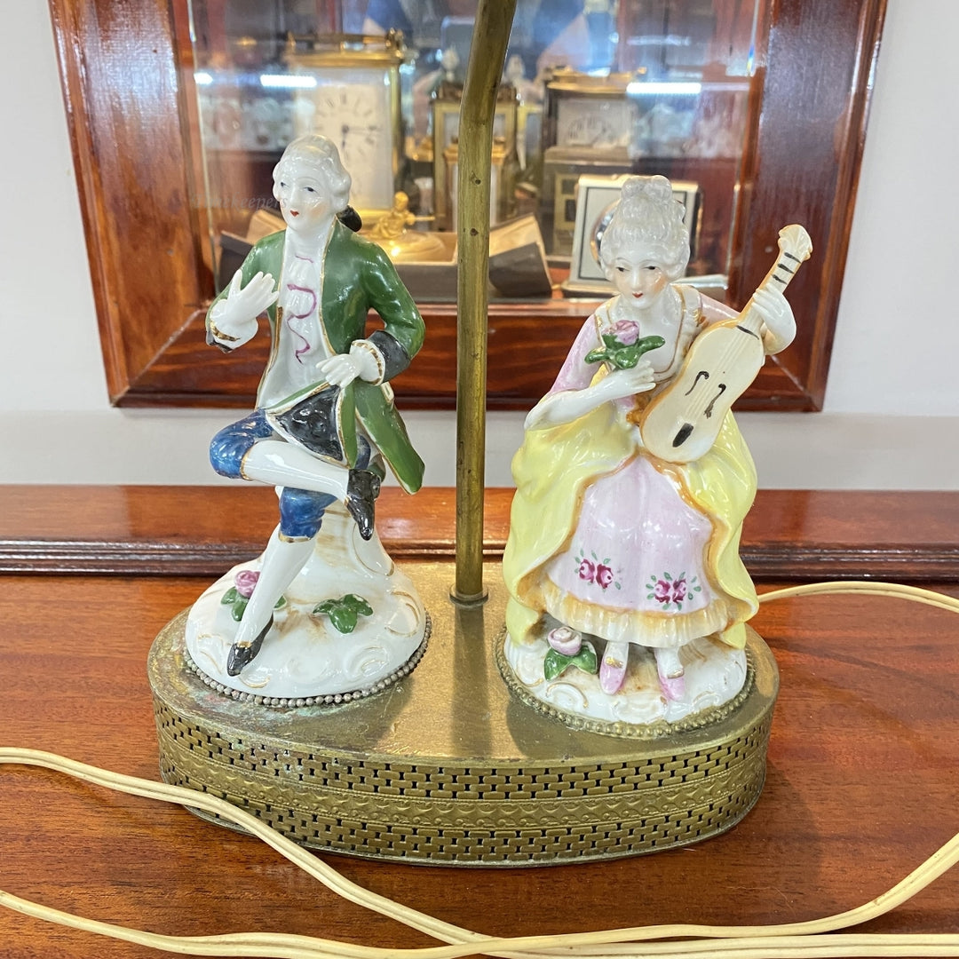 m053 Vintage Collectible Ceramic Figurines Desk Electric Lamp