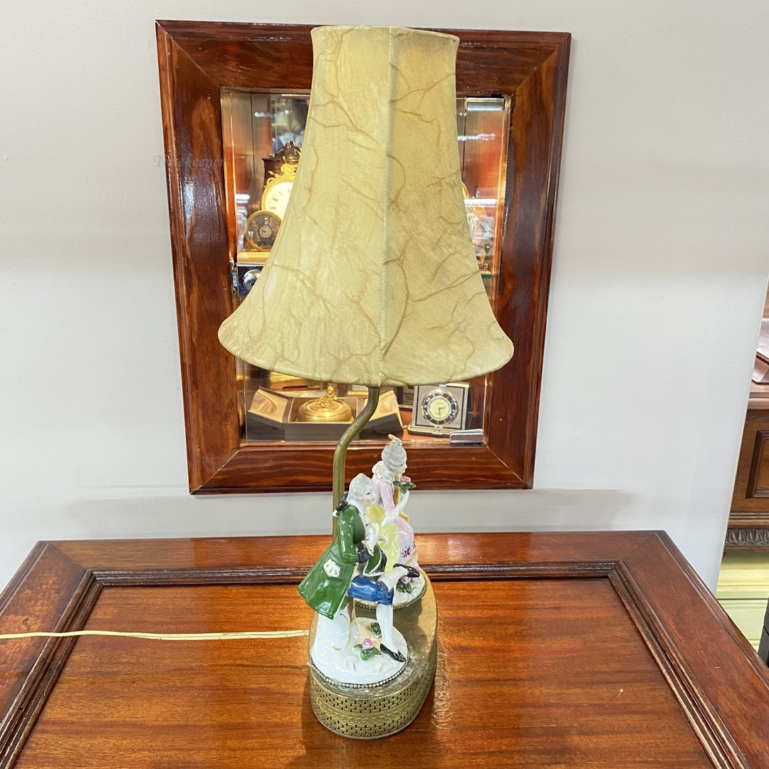 m053 Vintage Collectible Ceramic Figurines Desk Electric Lamp