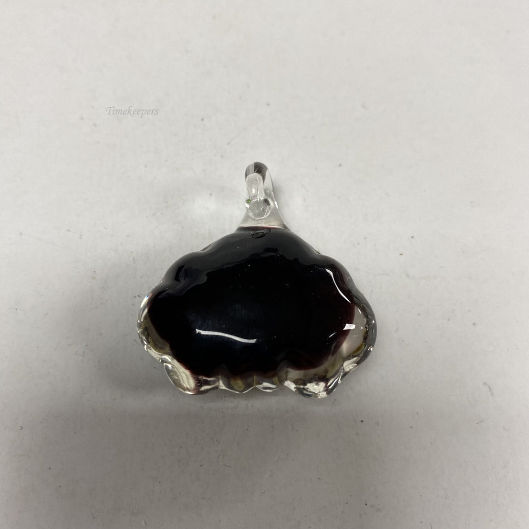 m068 Vintage Floral Glass Pendant Collectible