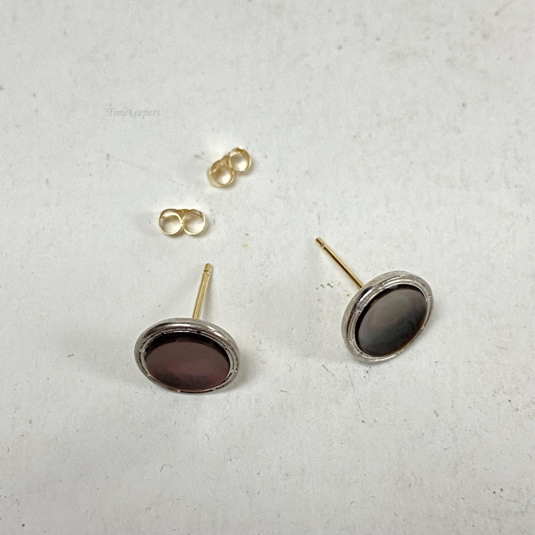 m075 Vintage Gold Silver Tone Mother of Pearl Screw Back Earrings