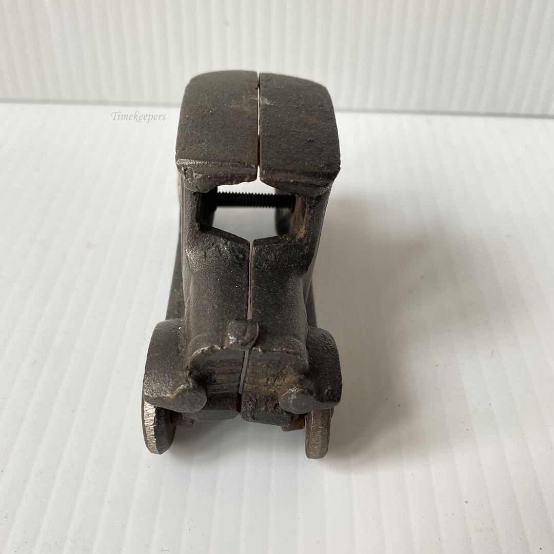 m106 Vintage Collectible Figurine Cast Iron Ford Car Paper Weight Rolling Wheels