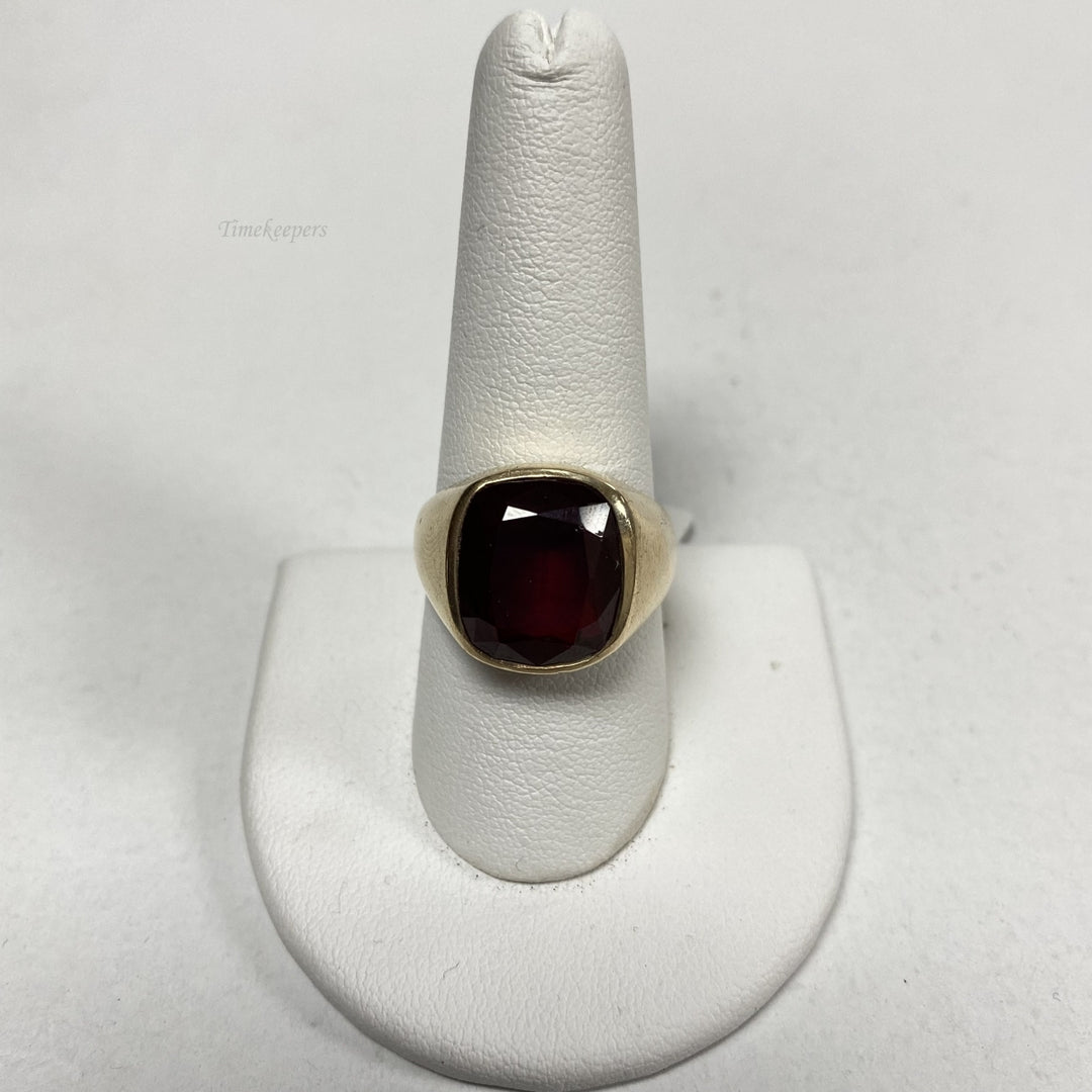 m134 Vintage 10K Yellow Gold Garnet Stone Ring Size 9.75