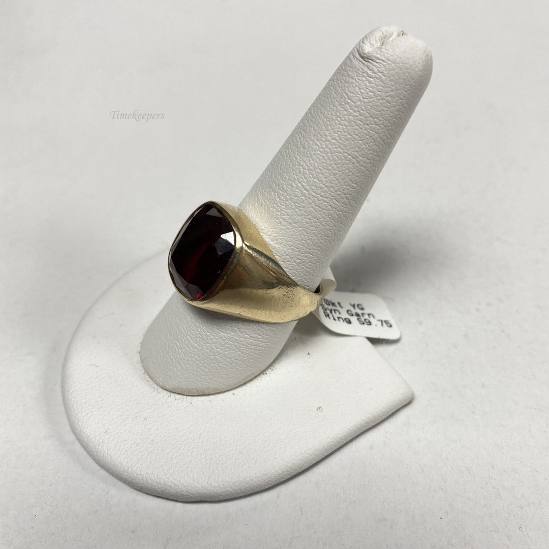 m134 Vintage 10K Yellow Gold Garnet Stone Ring Size 9.75