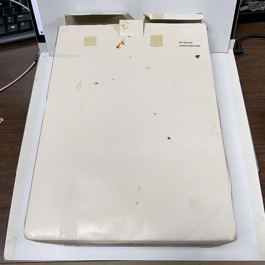 m195 Vintage Musical Cupids & Roses Miniature Wall Novelty Clock