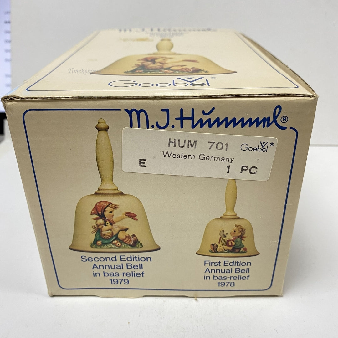 m205 Vintage Hummel Goebel Second Edition Ceramic Annual Bell 1979 West Germany